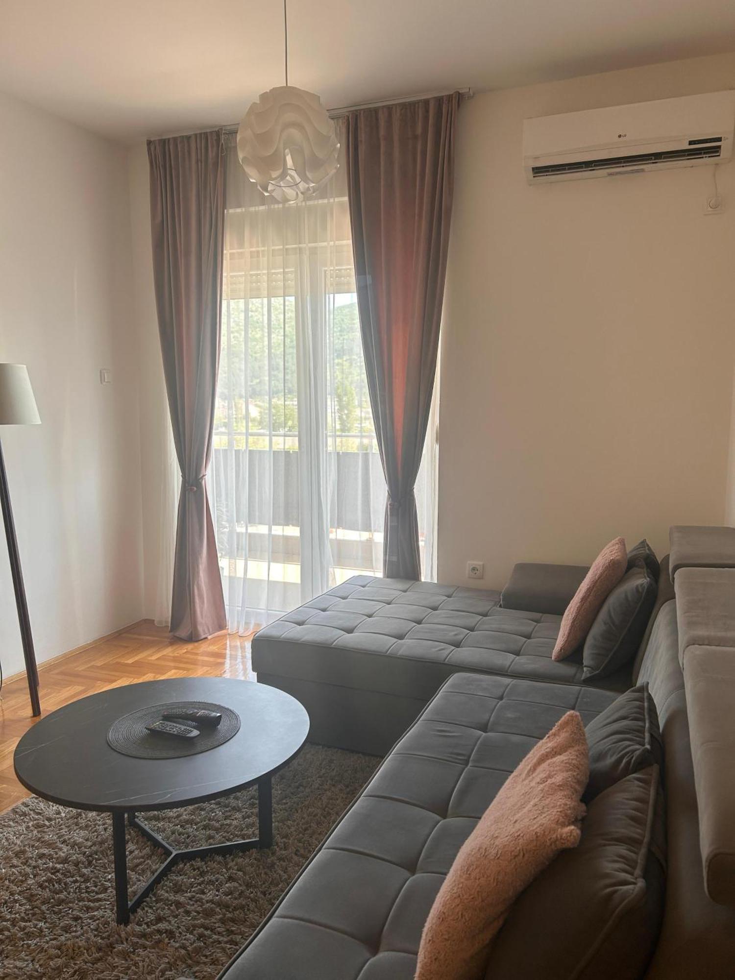 Apartment "Dream&Relax" Требине Екстериор снимка