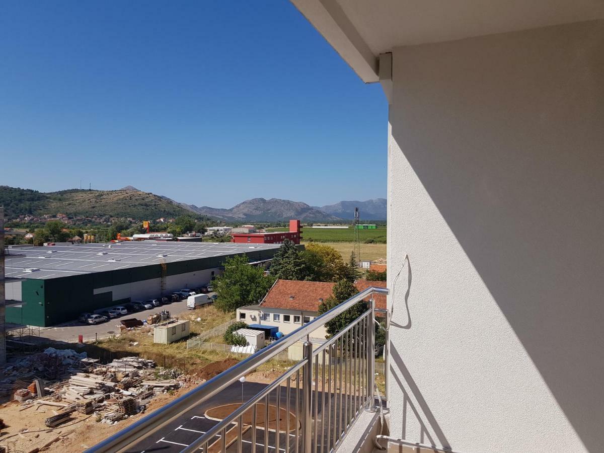 Apartment "Dream&Relax" Требине Екстериор снимка
